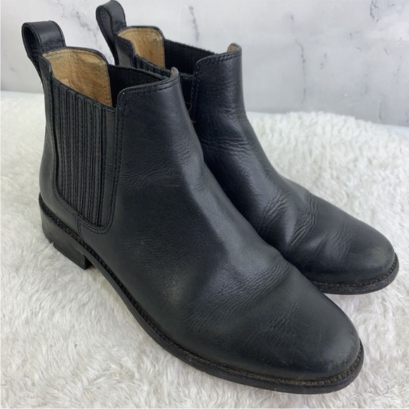 Madewell The Ainsley Chelsea Leather Boot in Black Size 7 Ankle Bootie - Picture 4 of 15